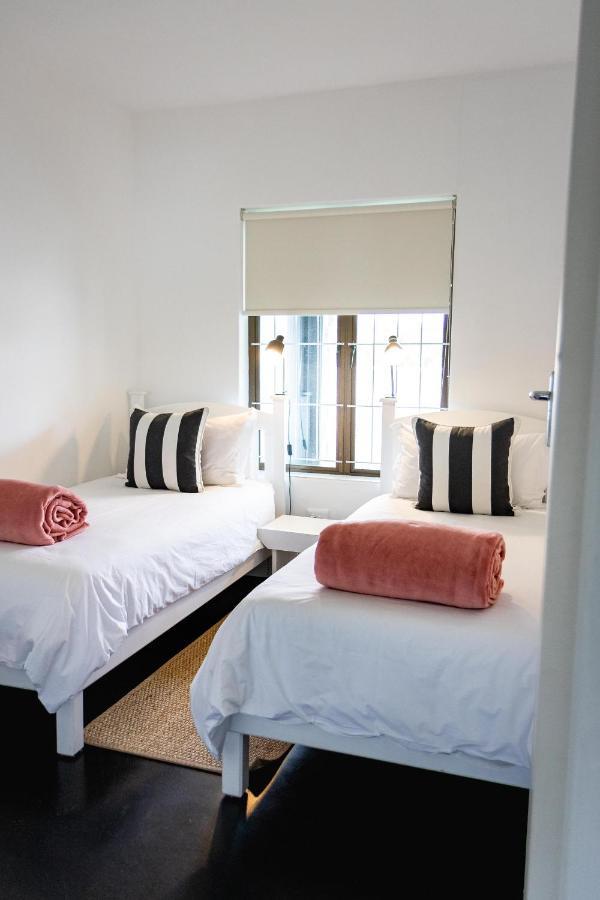 Villa Le Roc Kleinmond Accommodation Bagian luar foto