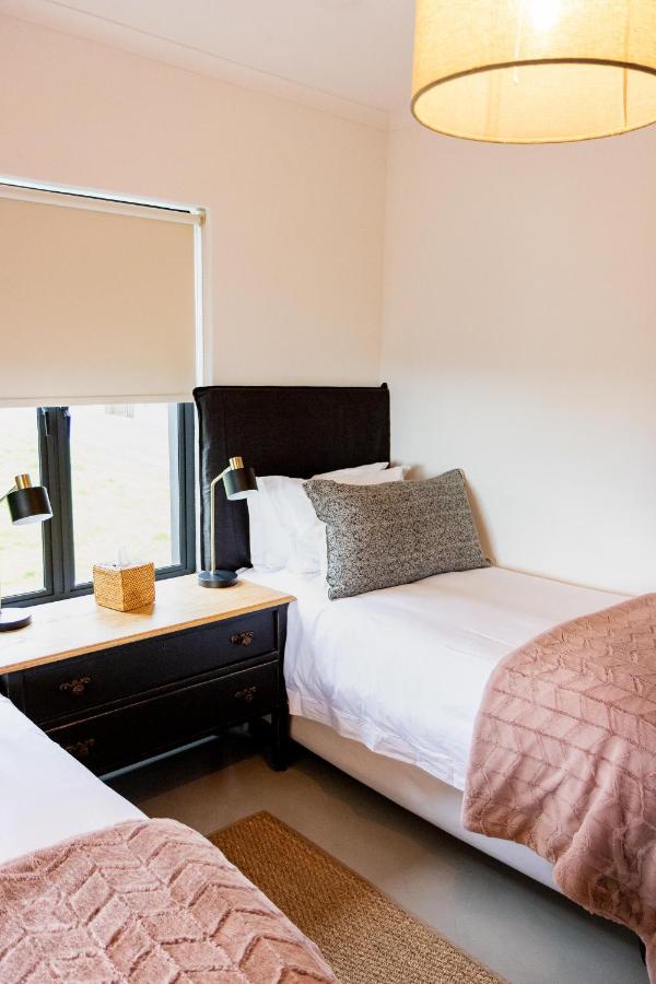 Villa Le Roc Kleinmond Accommodation Bagian luar foto